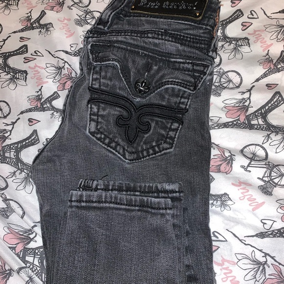 Faded Black Women’s Rock Revival Jeans - Picture 3 of 3